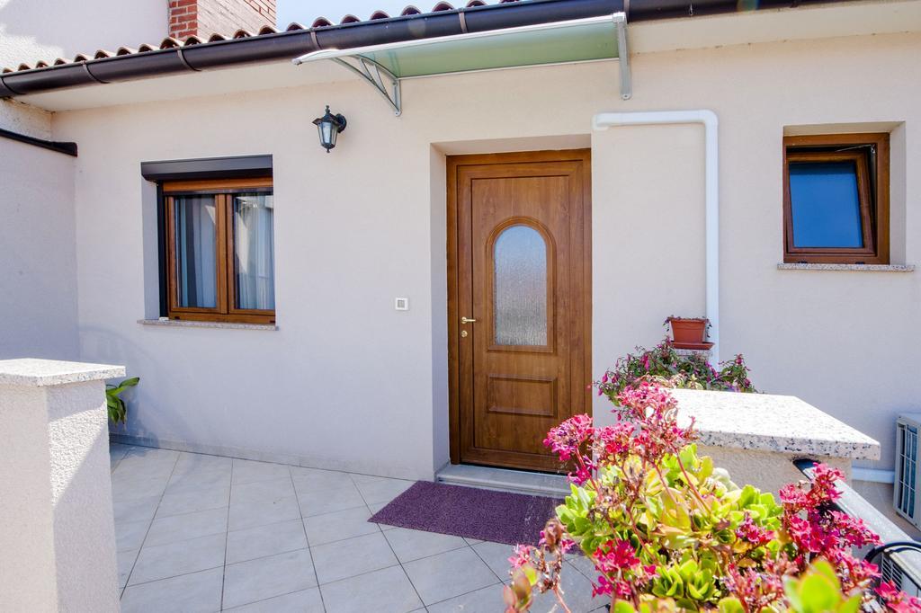 Apartments Karmen Rovinj Exterior foto