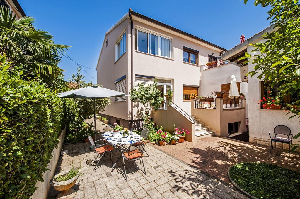 Apartments Karmen Rovinj Exterior foto